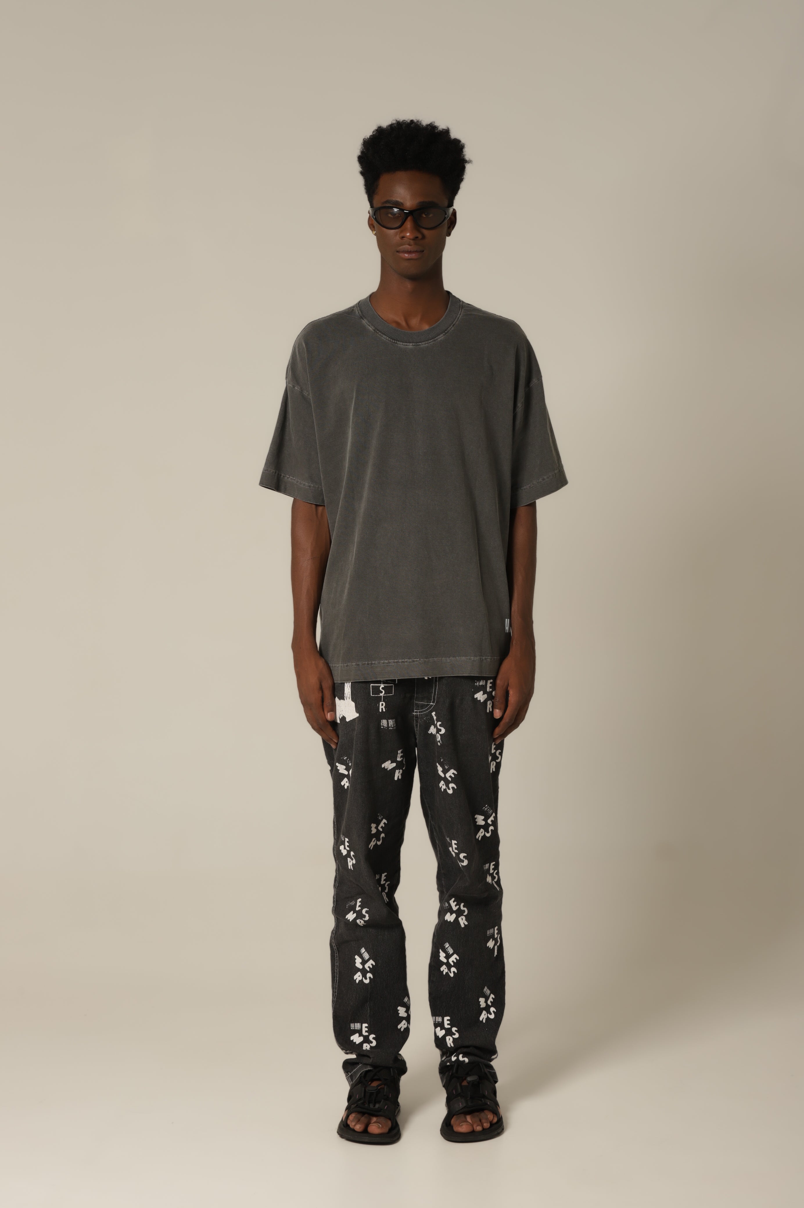 Camiseta Tempestade - Chumbo Oversized