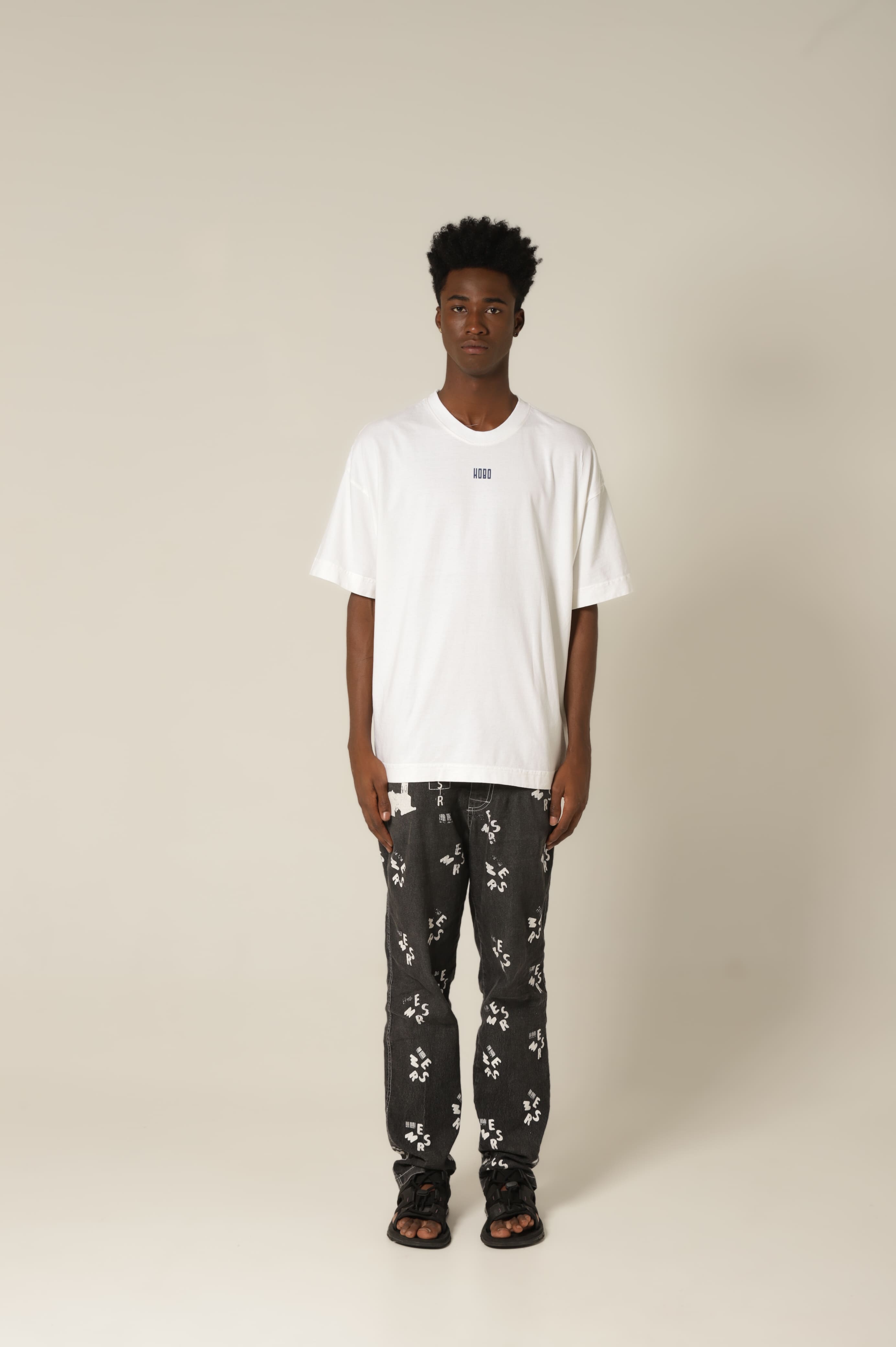 Camiseta Ame a Deus - Off White Oversized