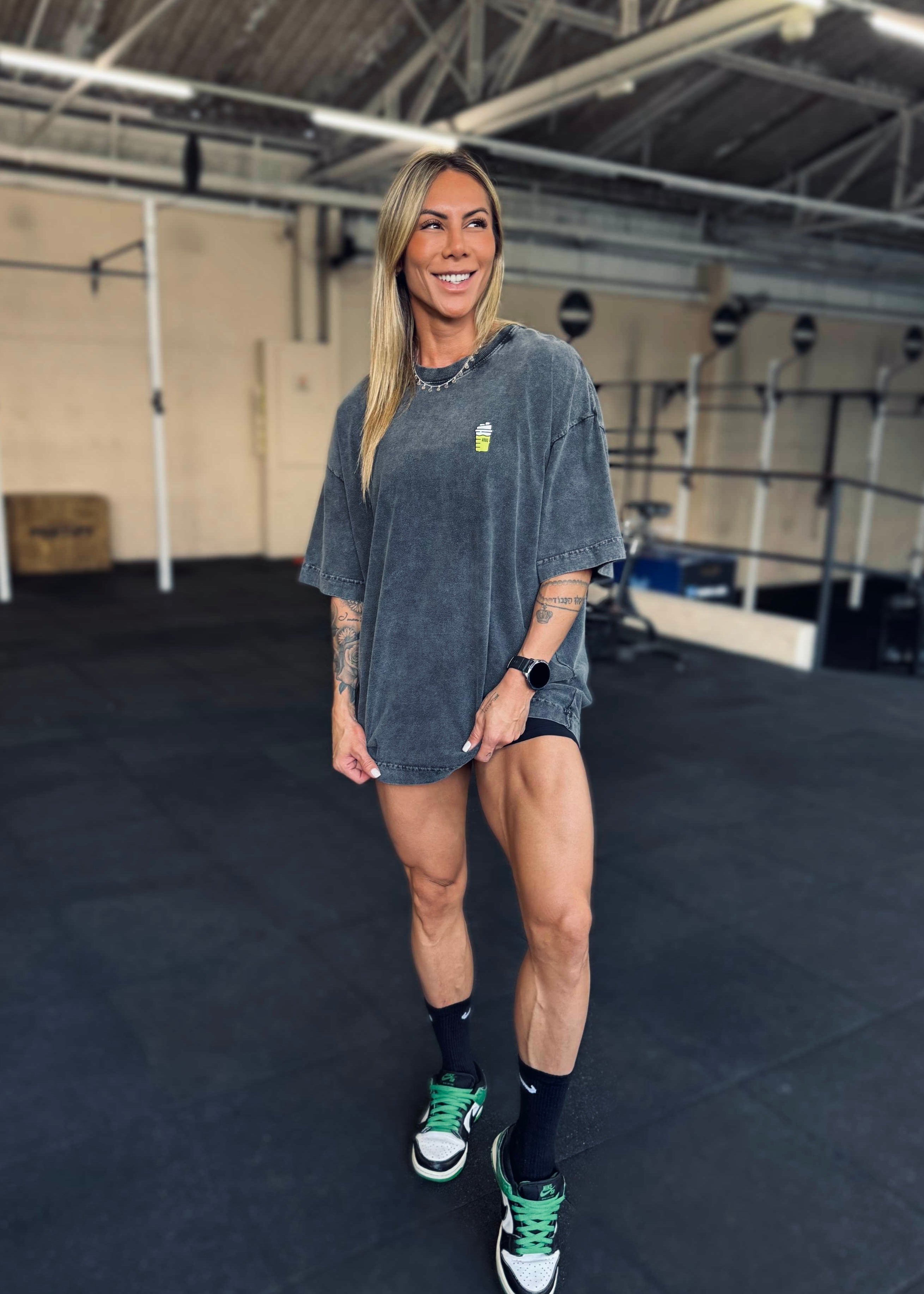 Camiseta Eat Your Protein Oversized Preta Marmorizada