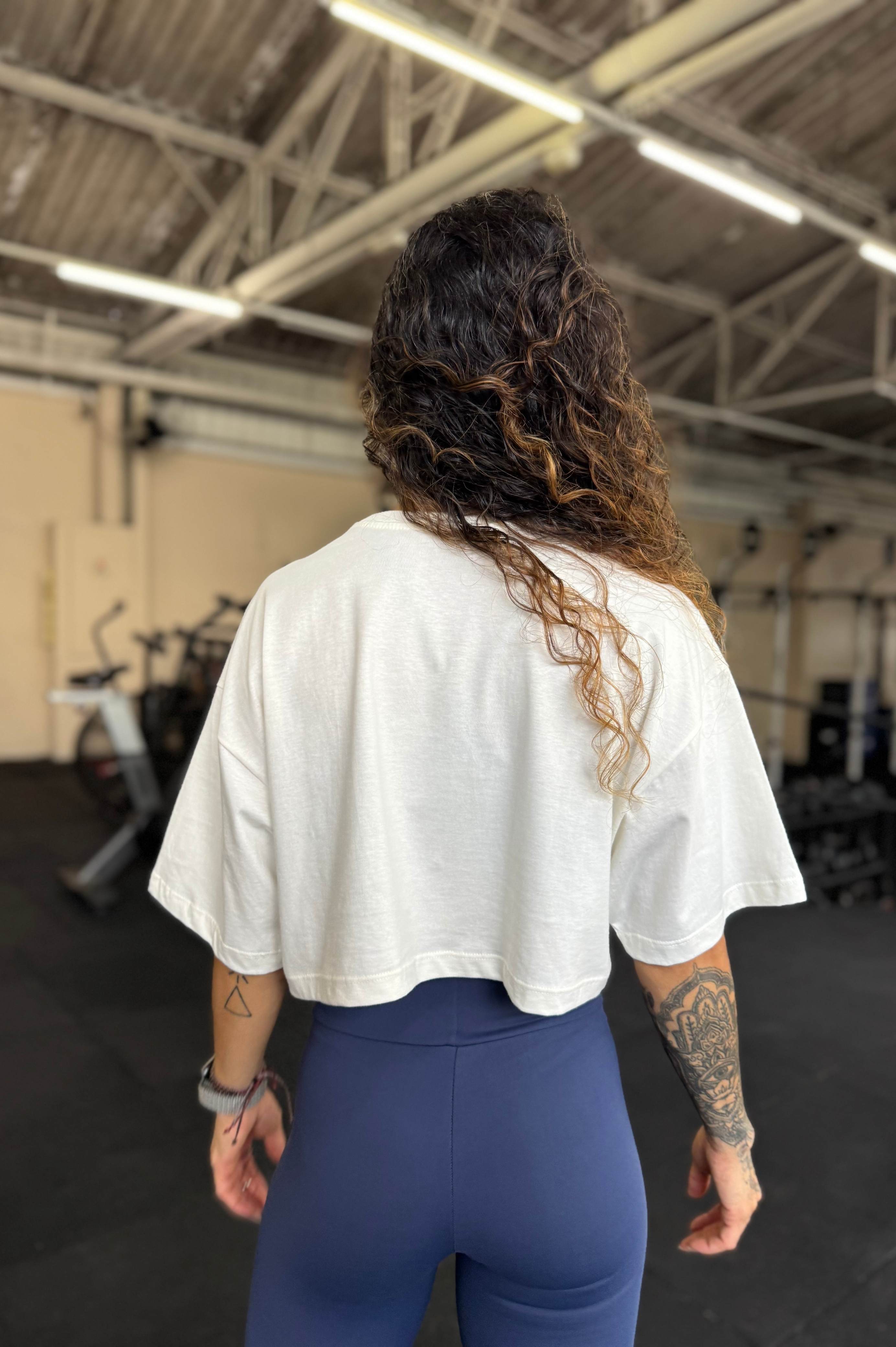 Cropped Muscle Mommy Off White