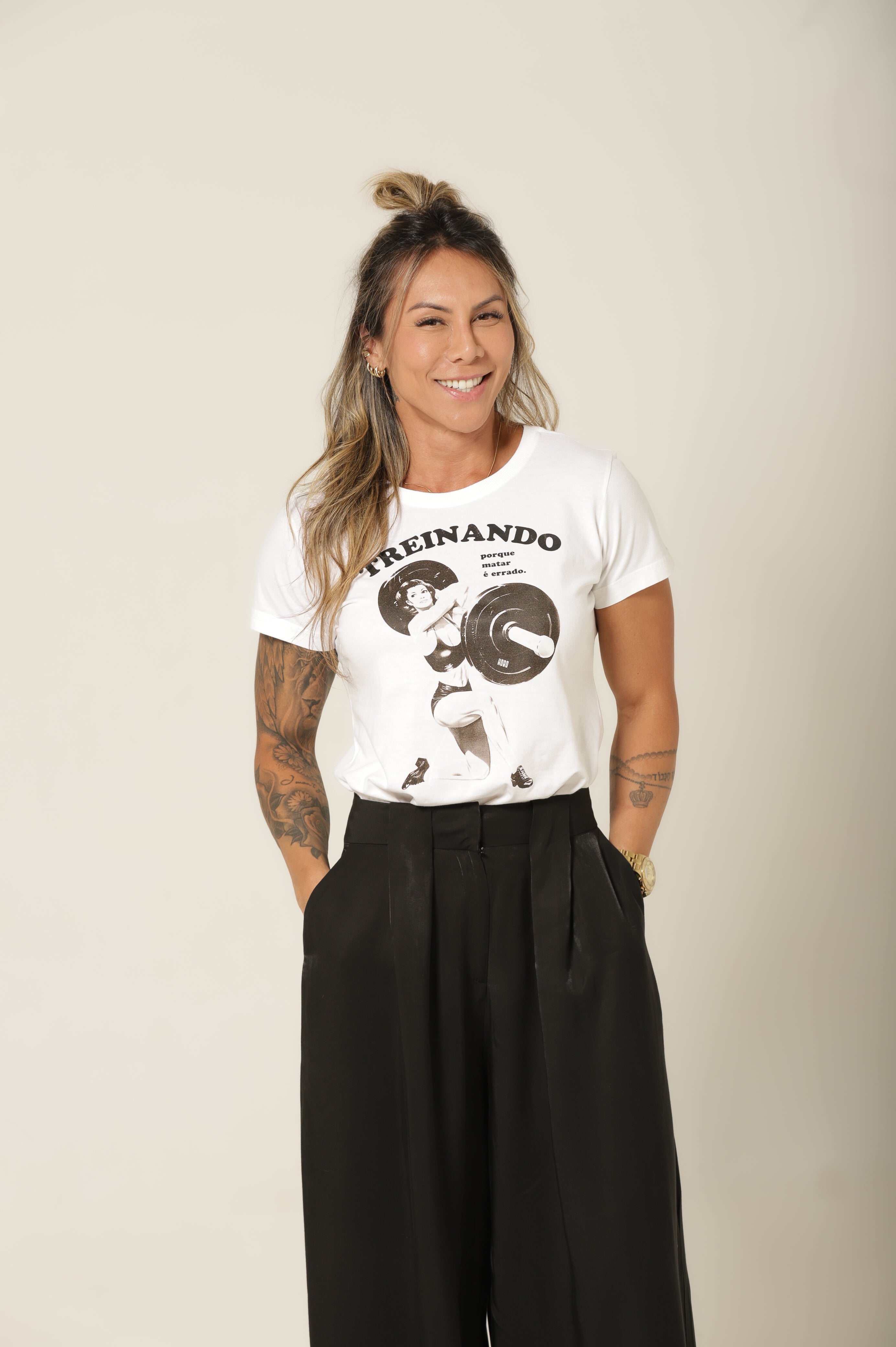Camiseta Treinando - Off-White Babylook