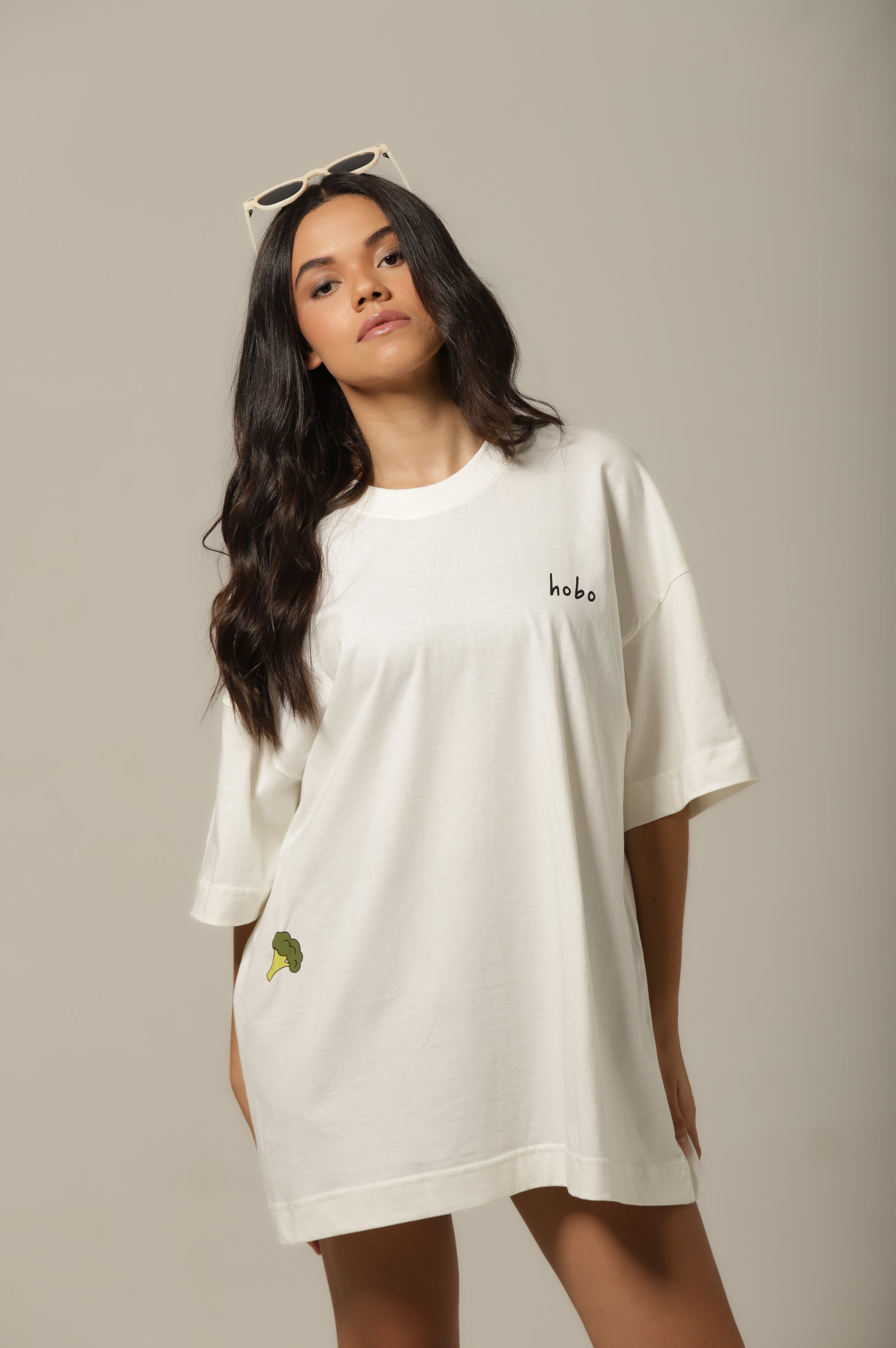 Camiseta Beba Água - Oversized Off White