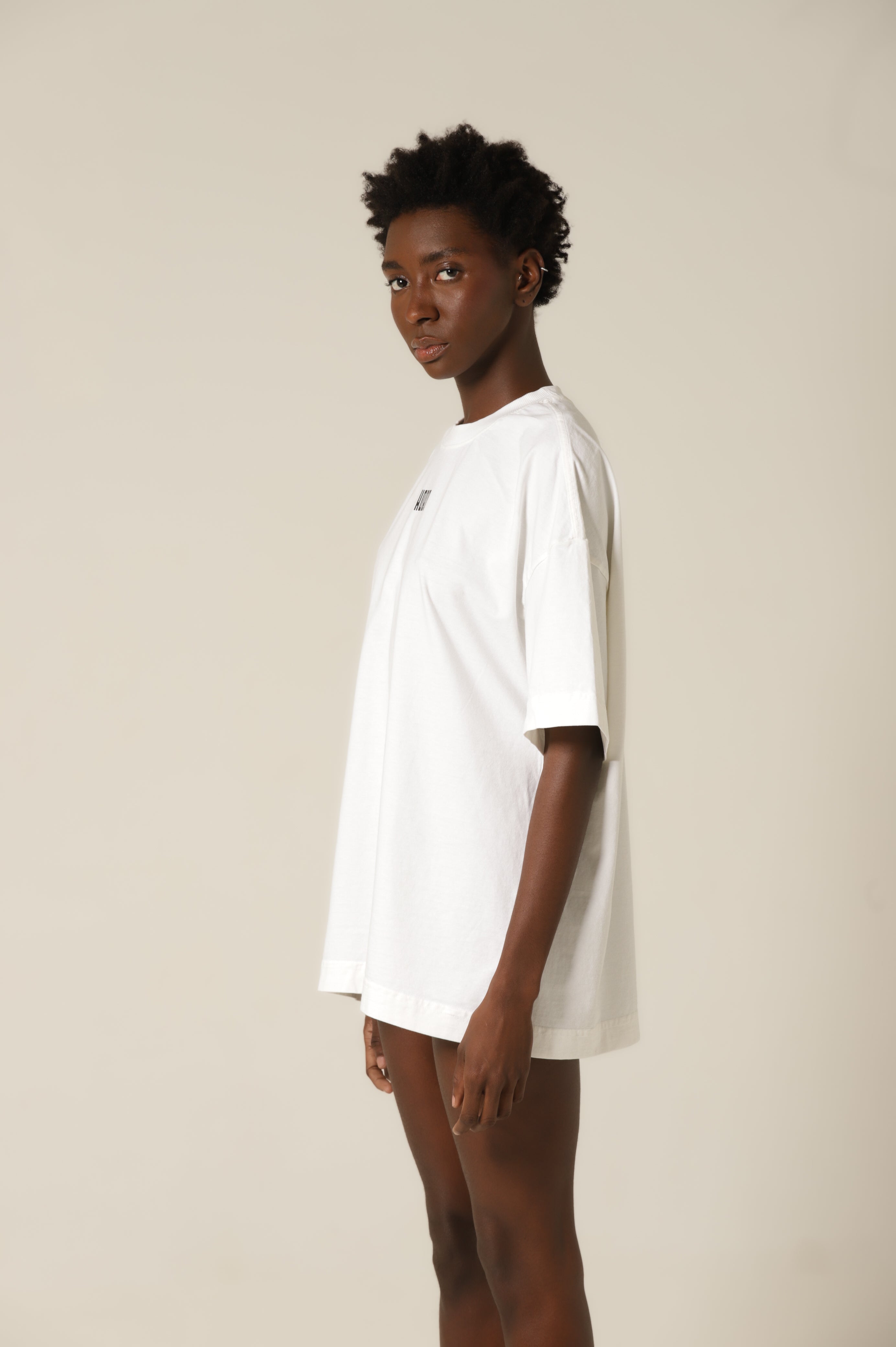 Camiseta Viver - Off White Oversized