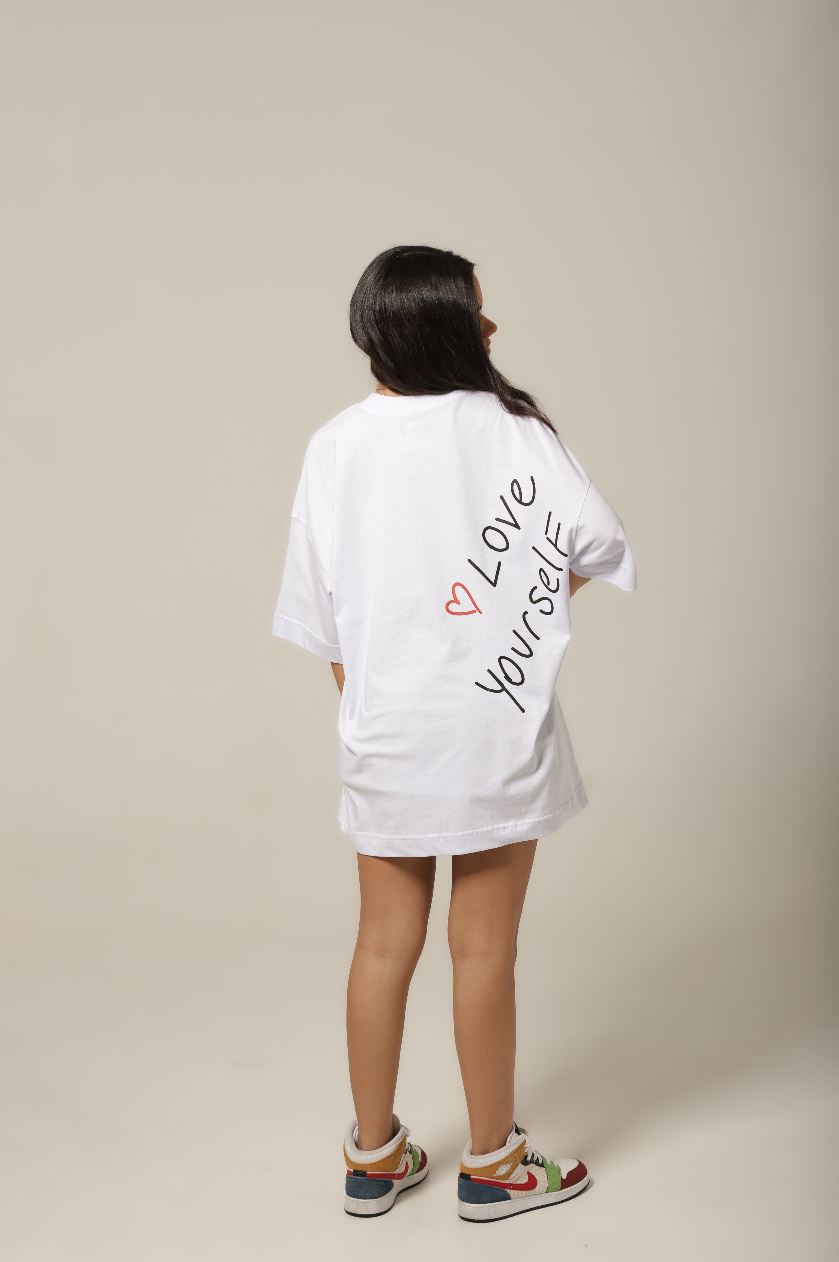Camiseta Love Yourself - Oversized