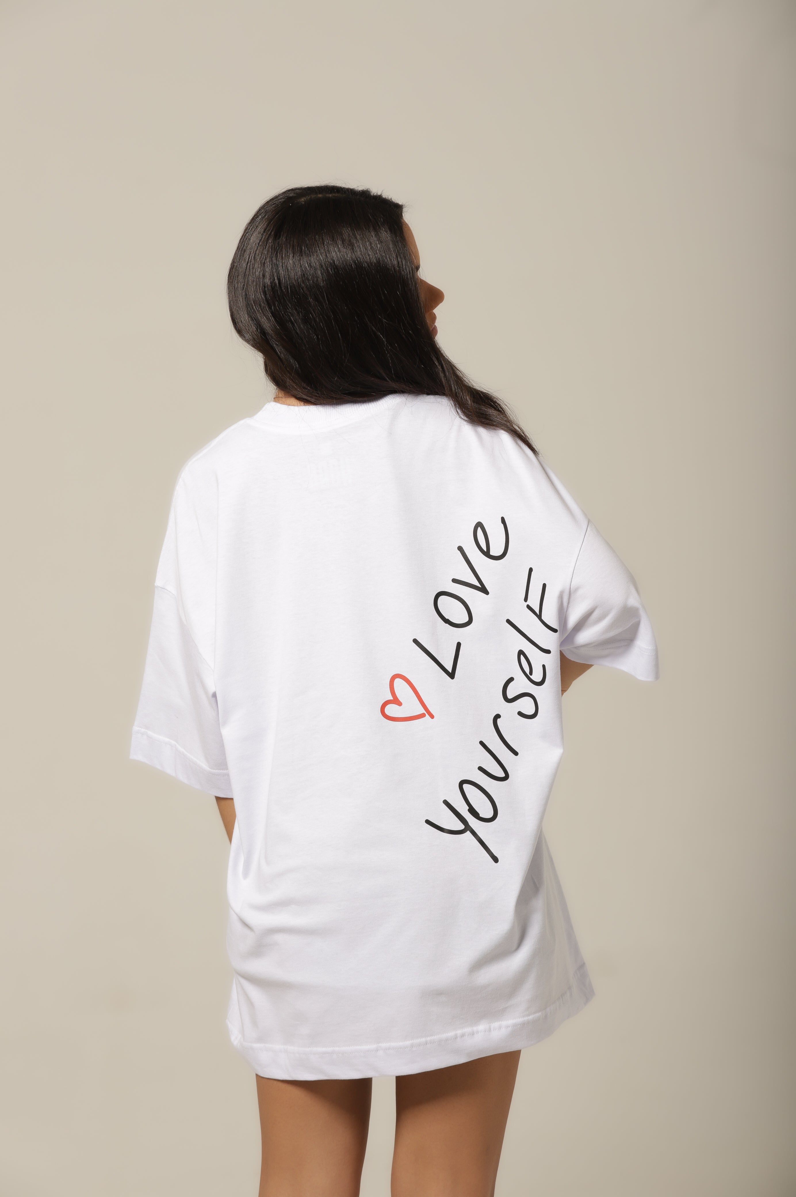 Camiseta Love Yourself - Oversized
