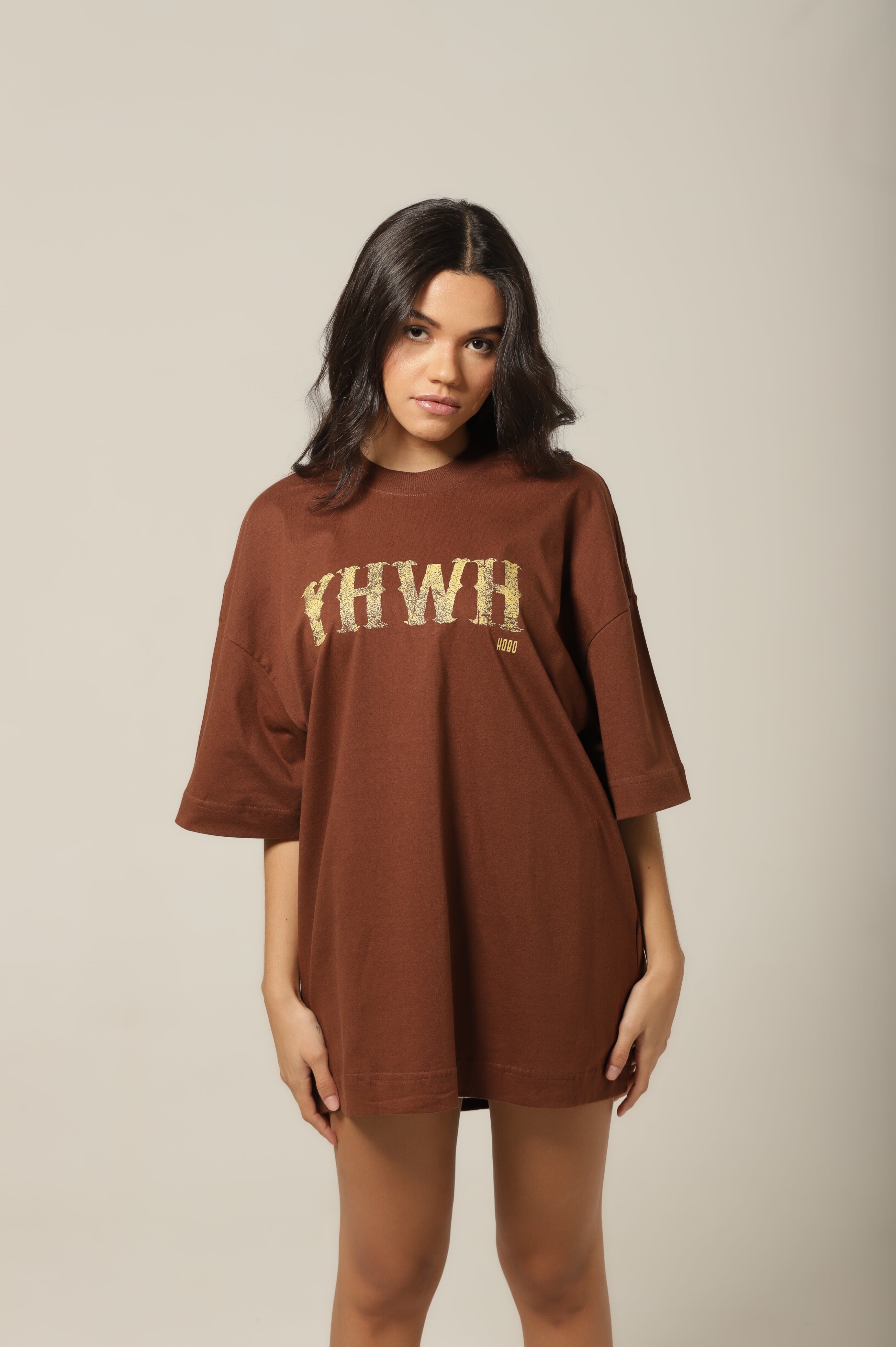 Camiseta Ele YHWH - Marrom Oversized