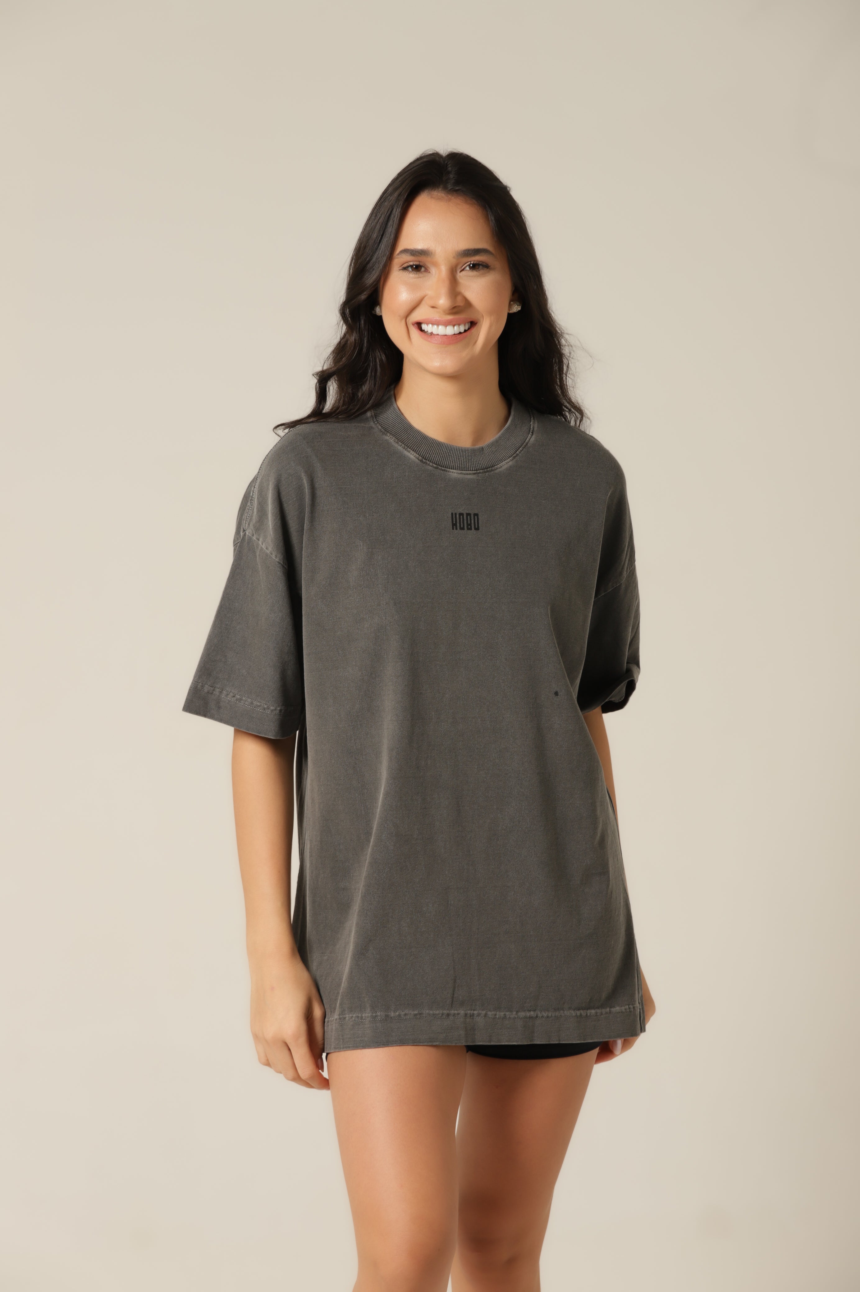 Camiseta Oversized Offline - Chumbo [ Estampa Preta ]