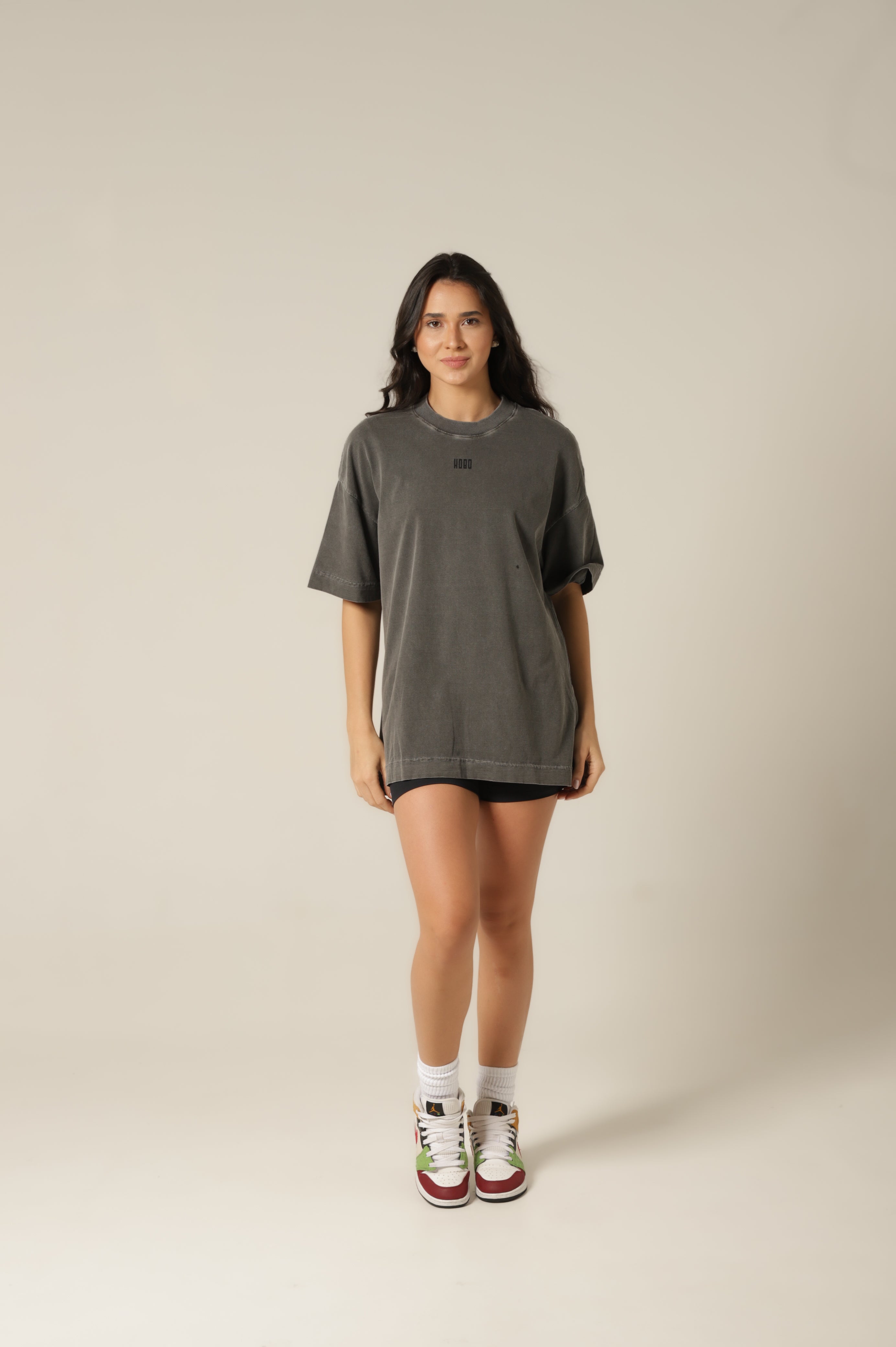 Camiseta Oversized Offline - Chumbo [ Estampa Preta ]