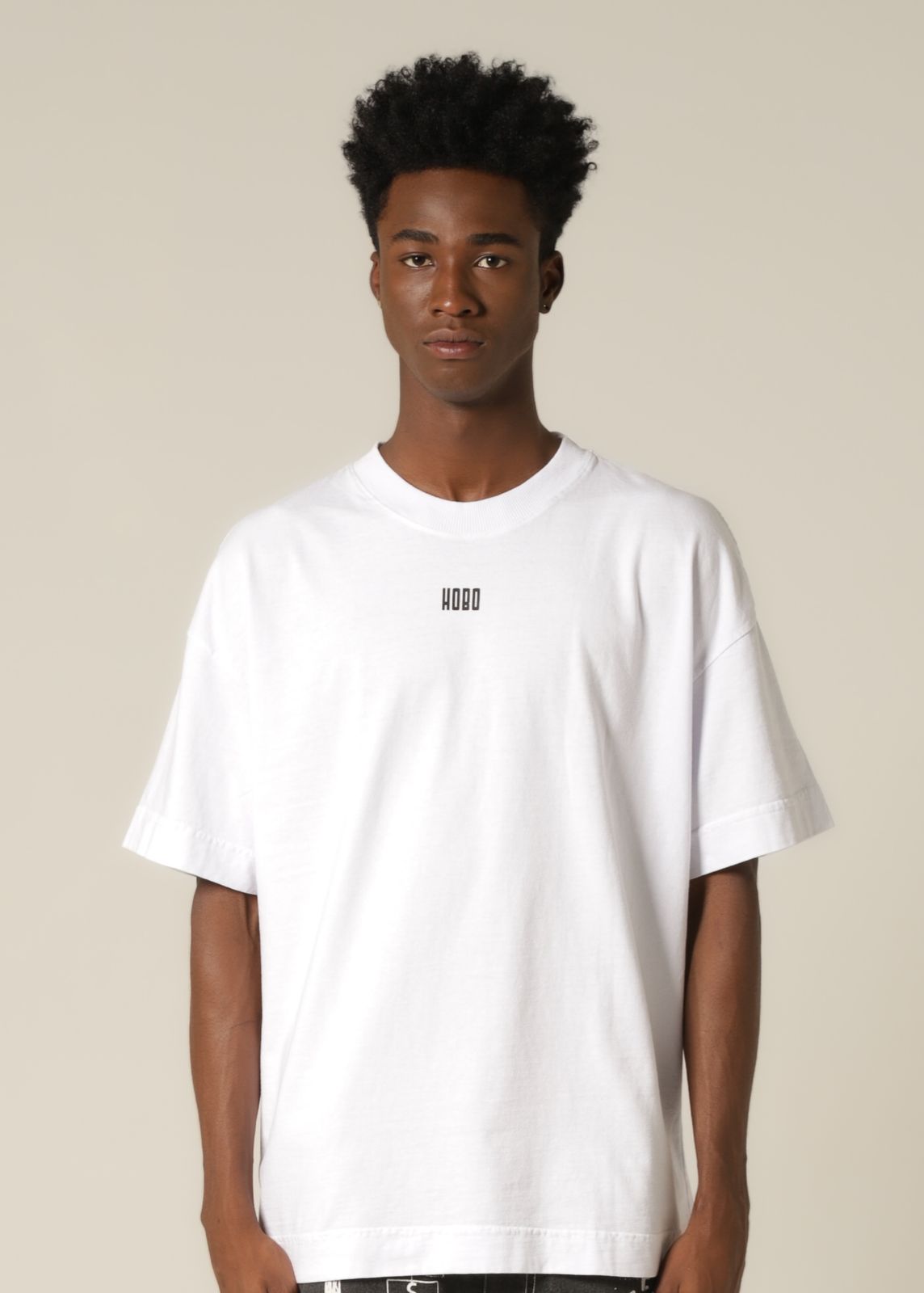 Camiseta Oversized Ame a Deus Branco Estampa Preta