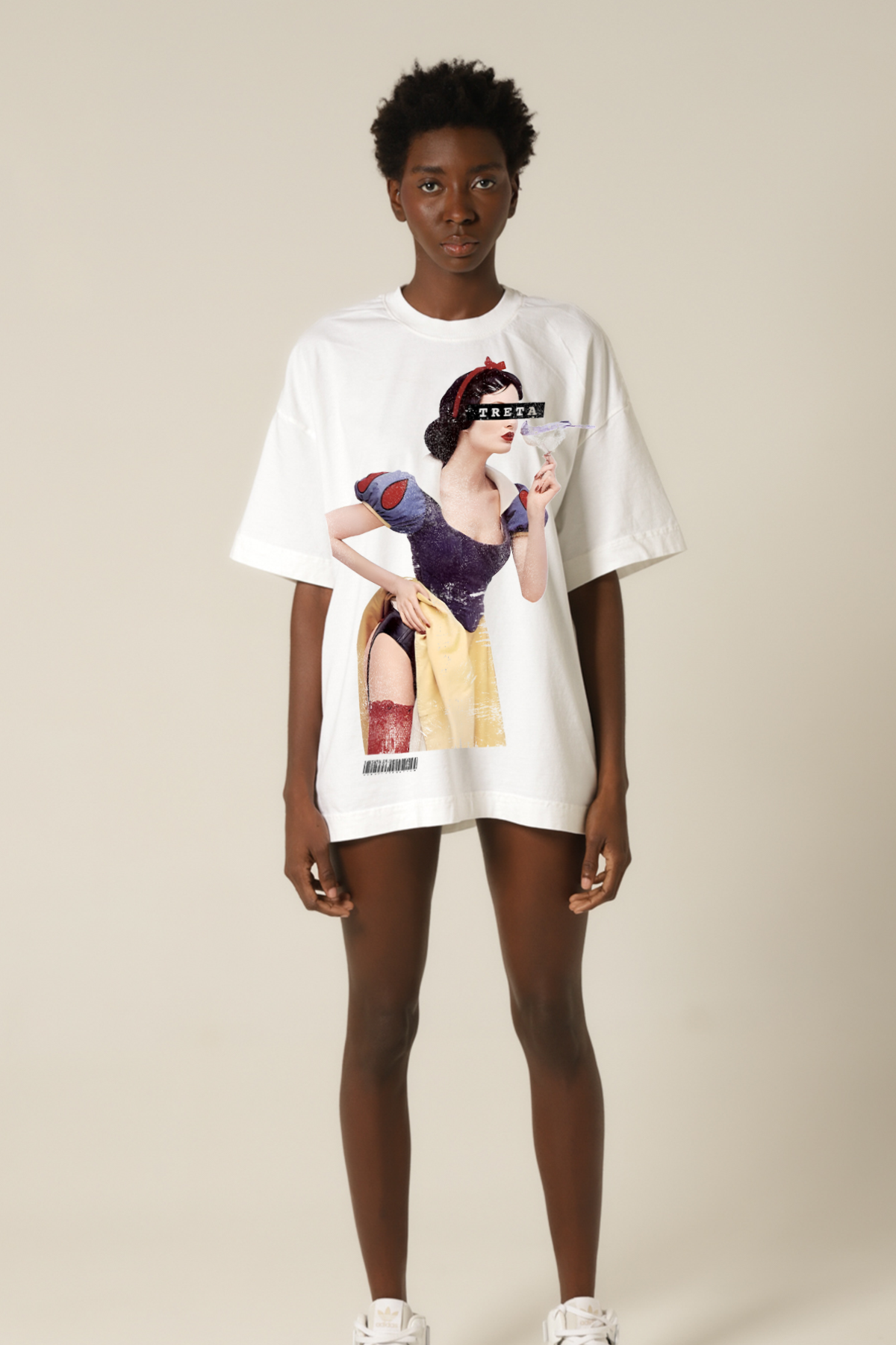 Camiseta Oversized Branca de Neve - Branco