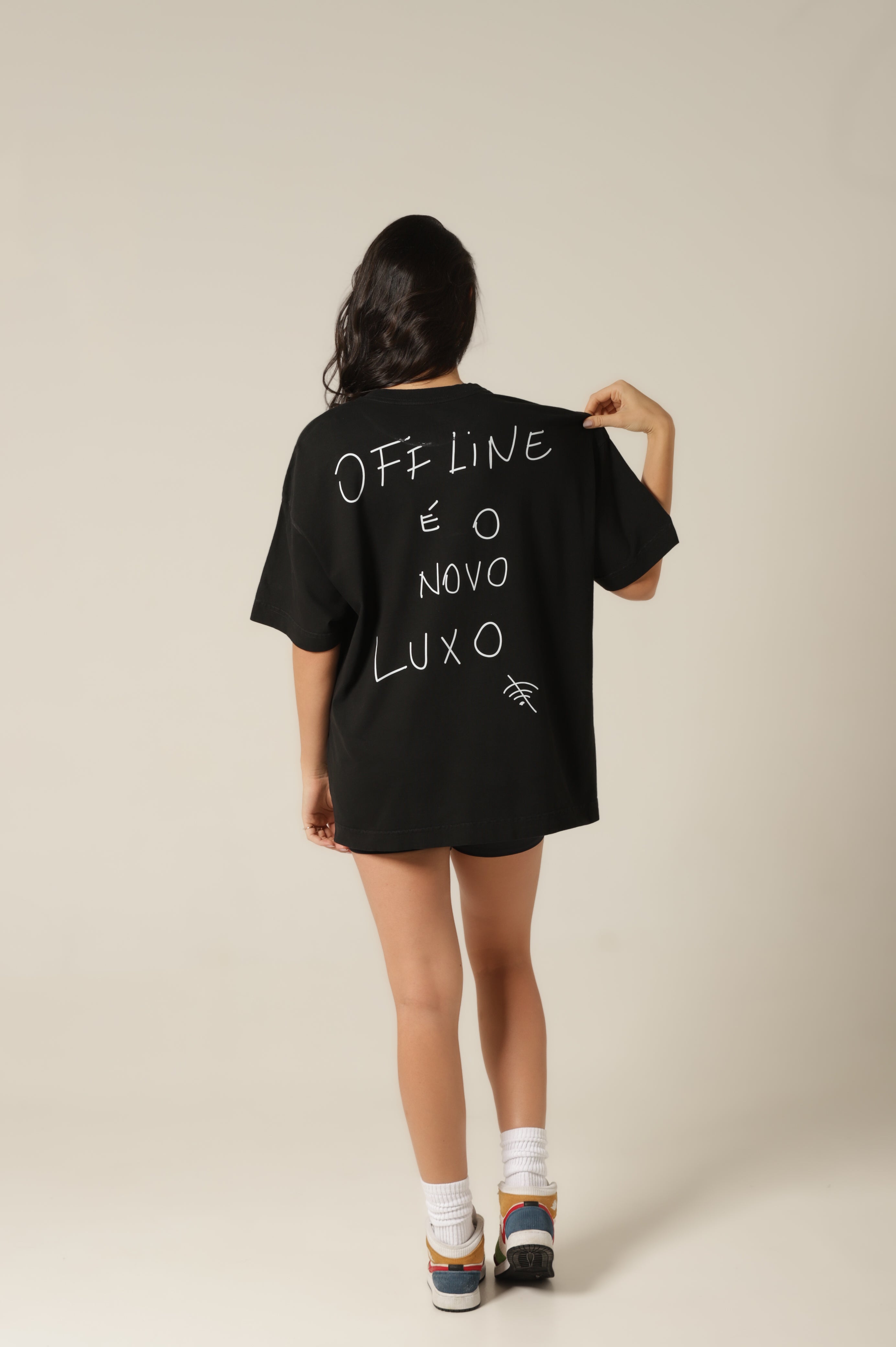 Camiseta Oversized Offline - Preto [ Estampa Branca ]