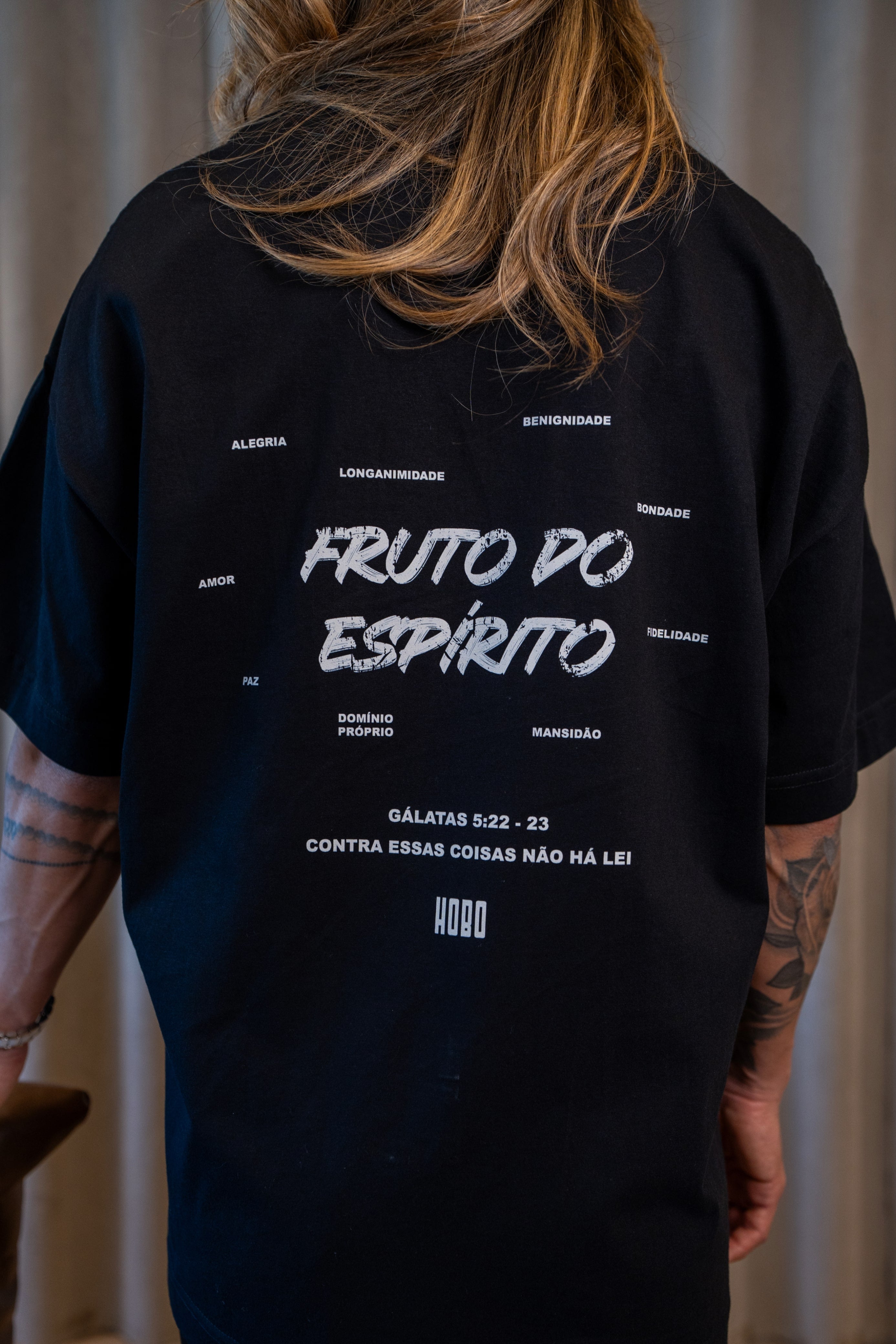 Camiseta Frutos do Espirito - Preta Oversized