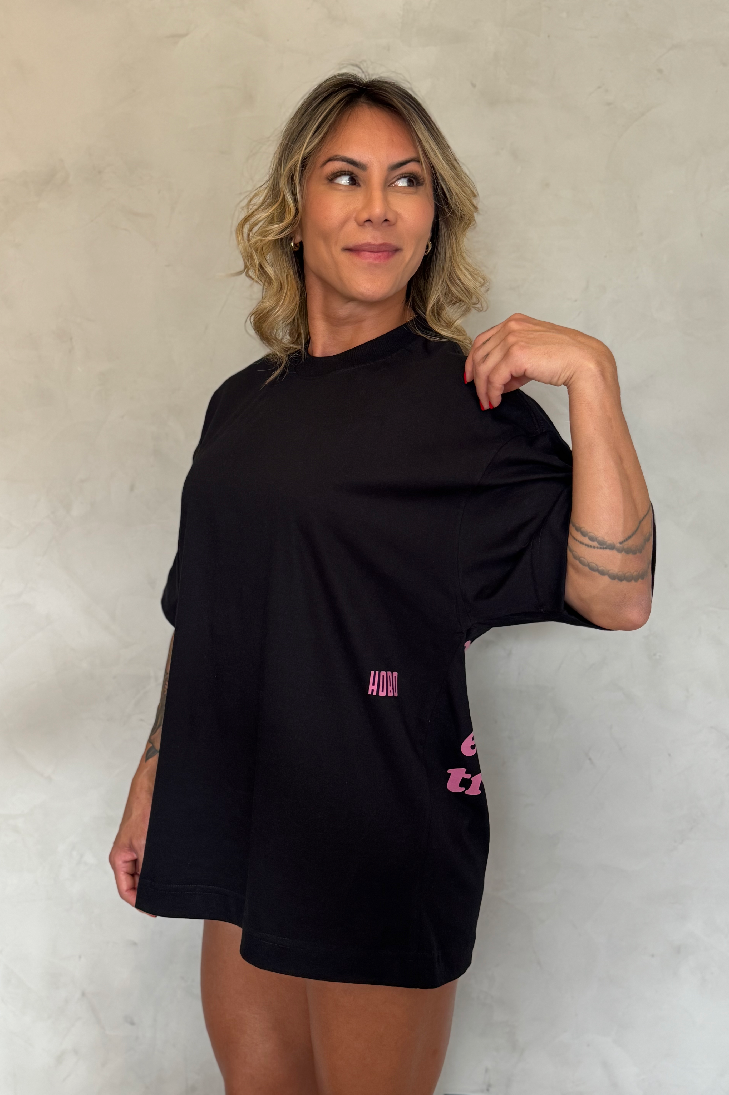 Camiseta Enjoy Training - Oversized Preta