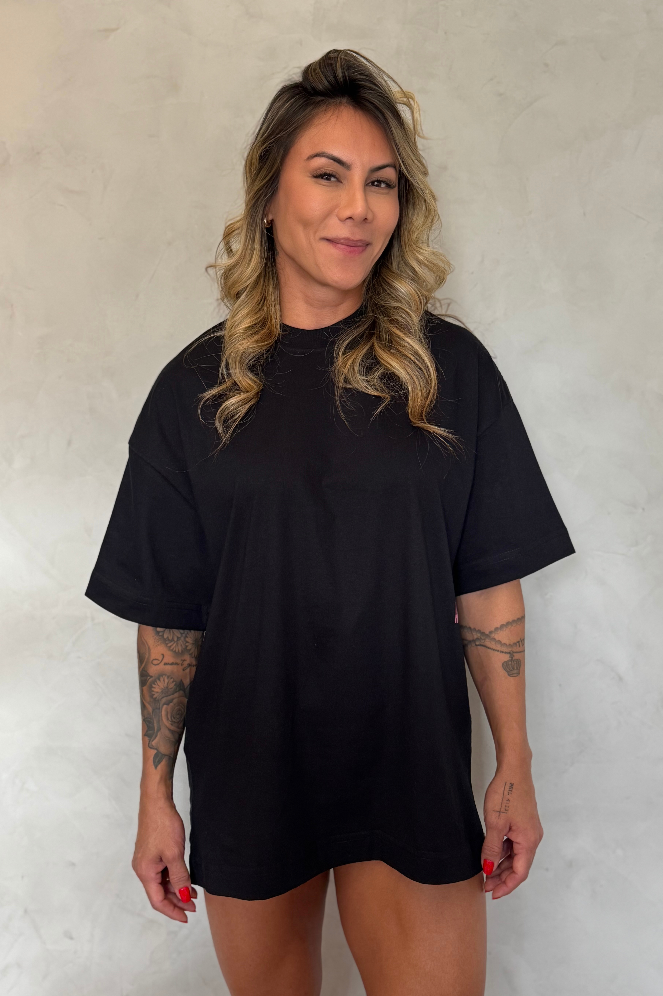 Camiseta Enjoy Training - Oversized Preta