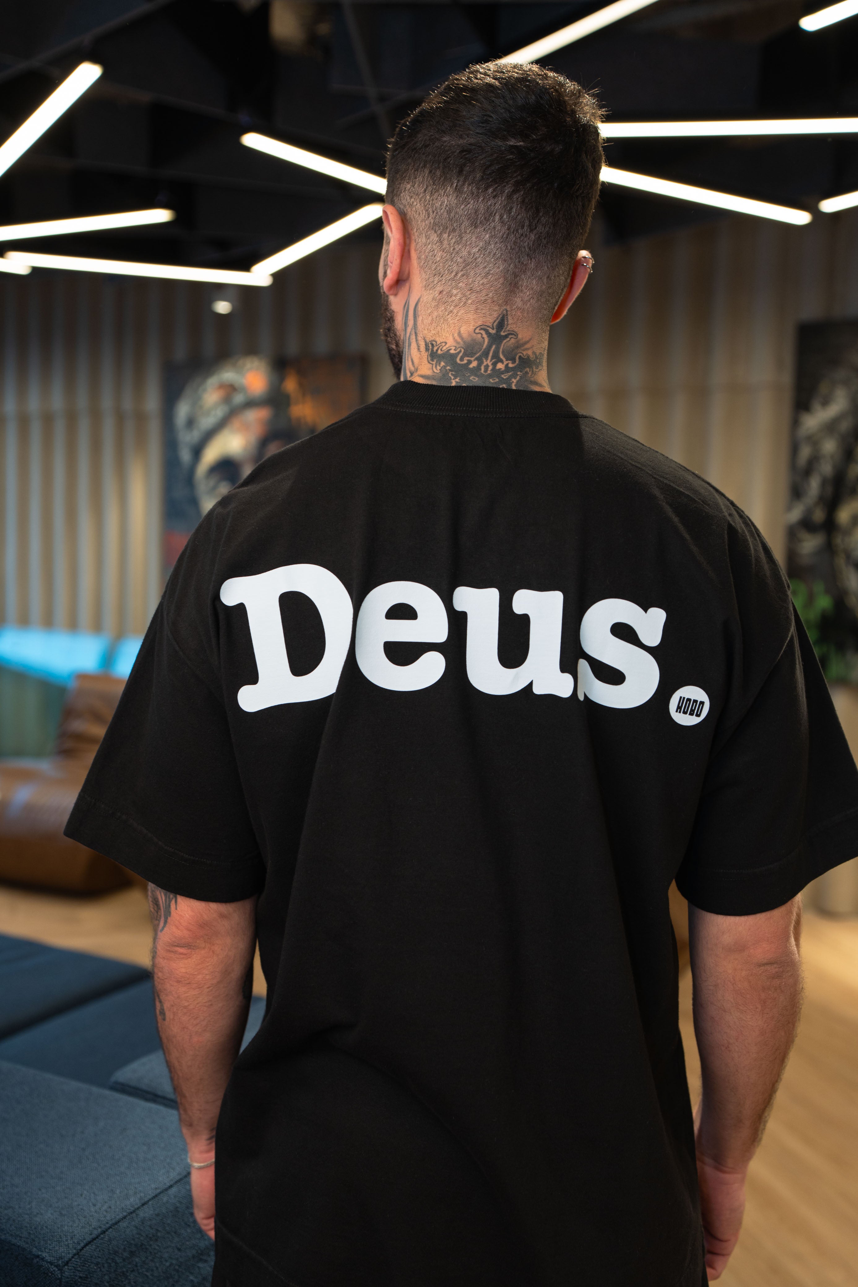 Camiseta Deus - Oversized Preta