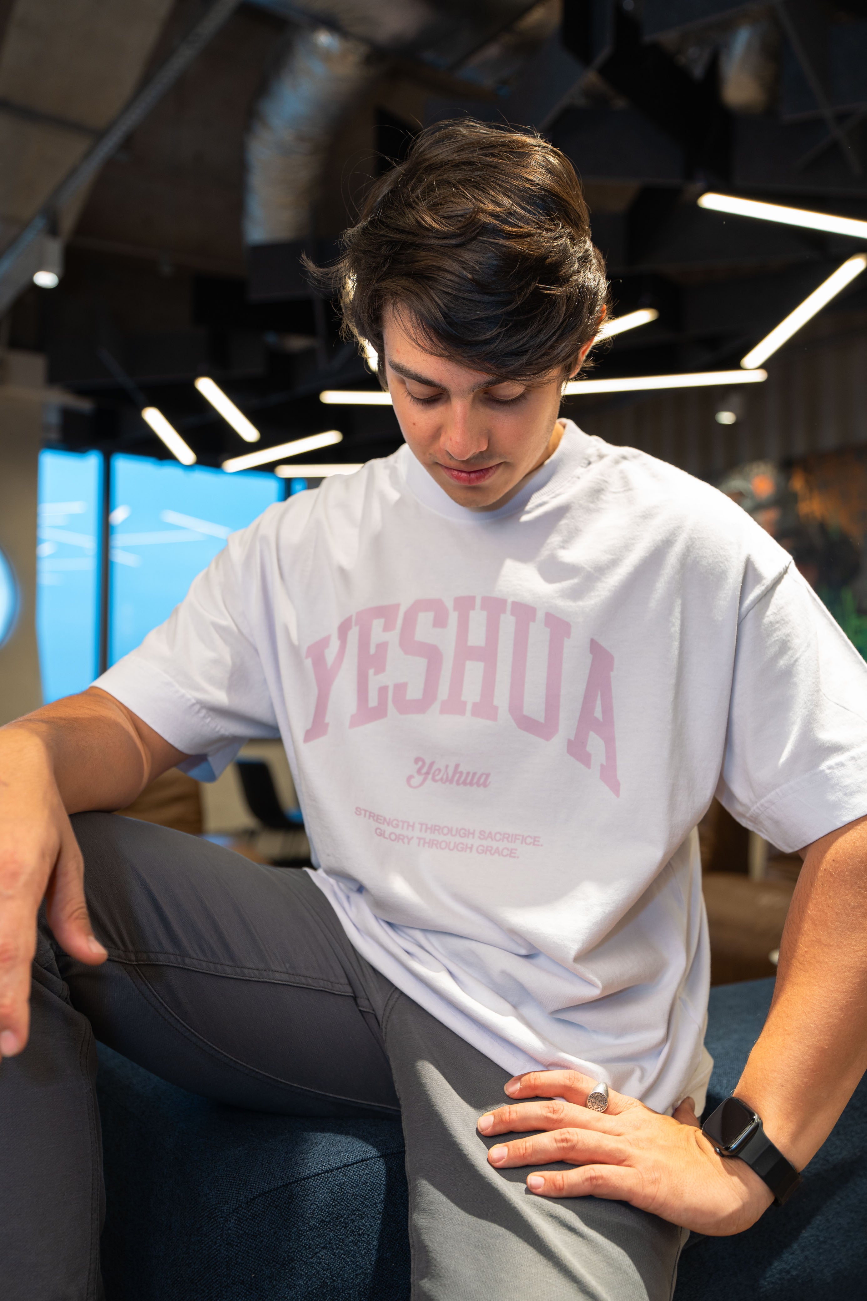 Camiseta Yeshua - Oversized Branca