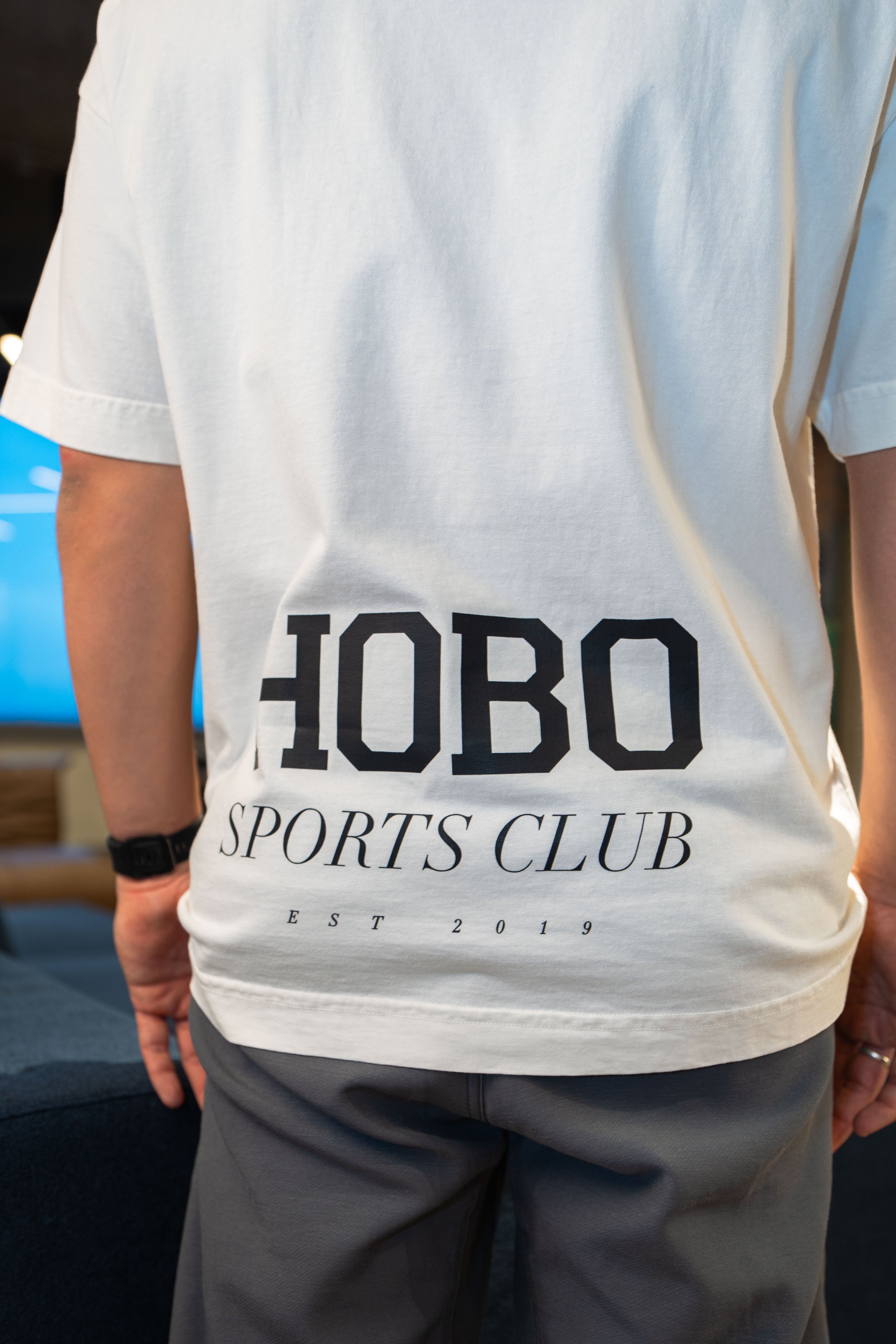 Camiseta Sports Club - Oversized Off White