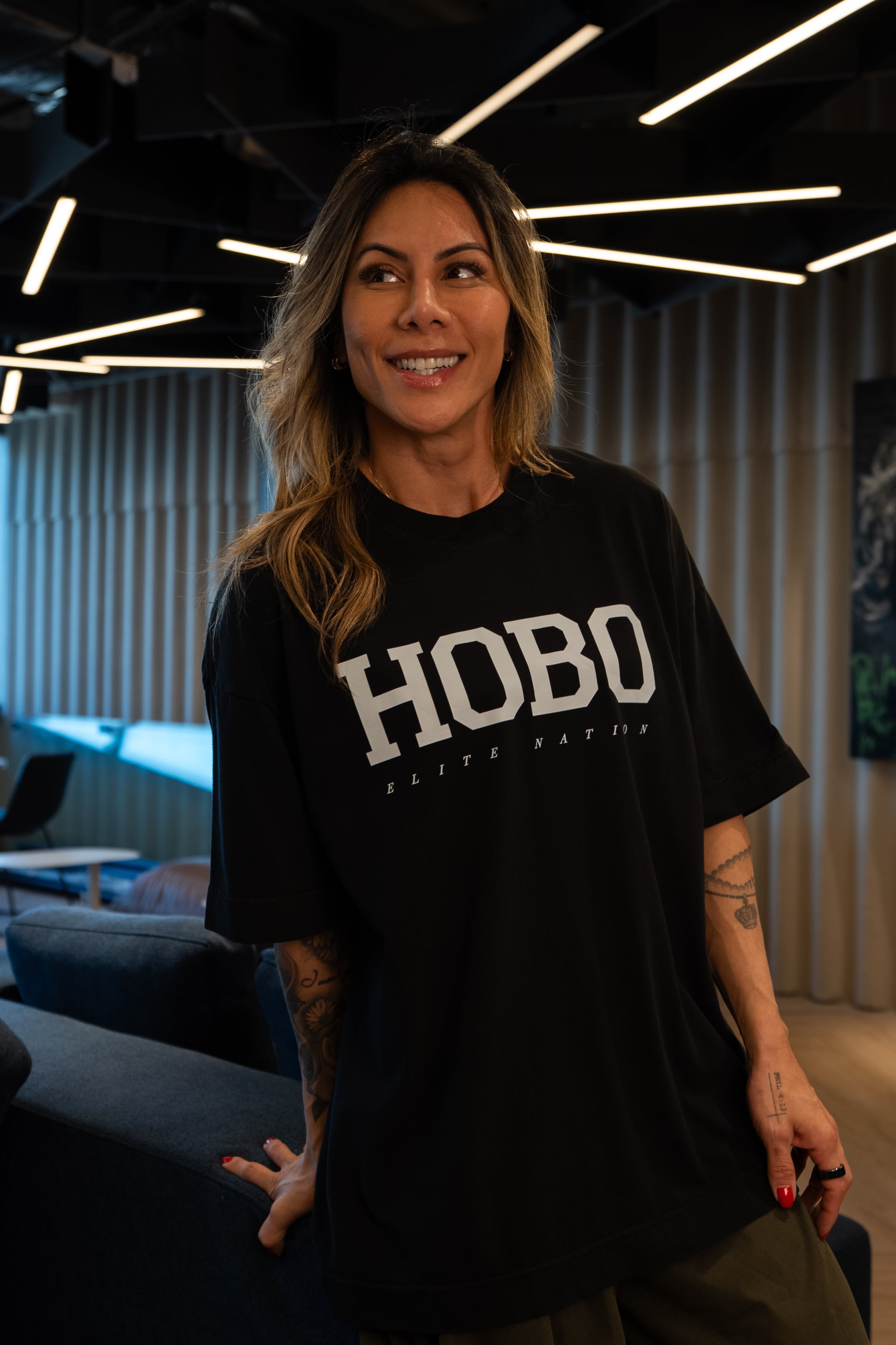 Camiseta Sports Club - Oversized Preta