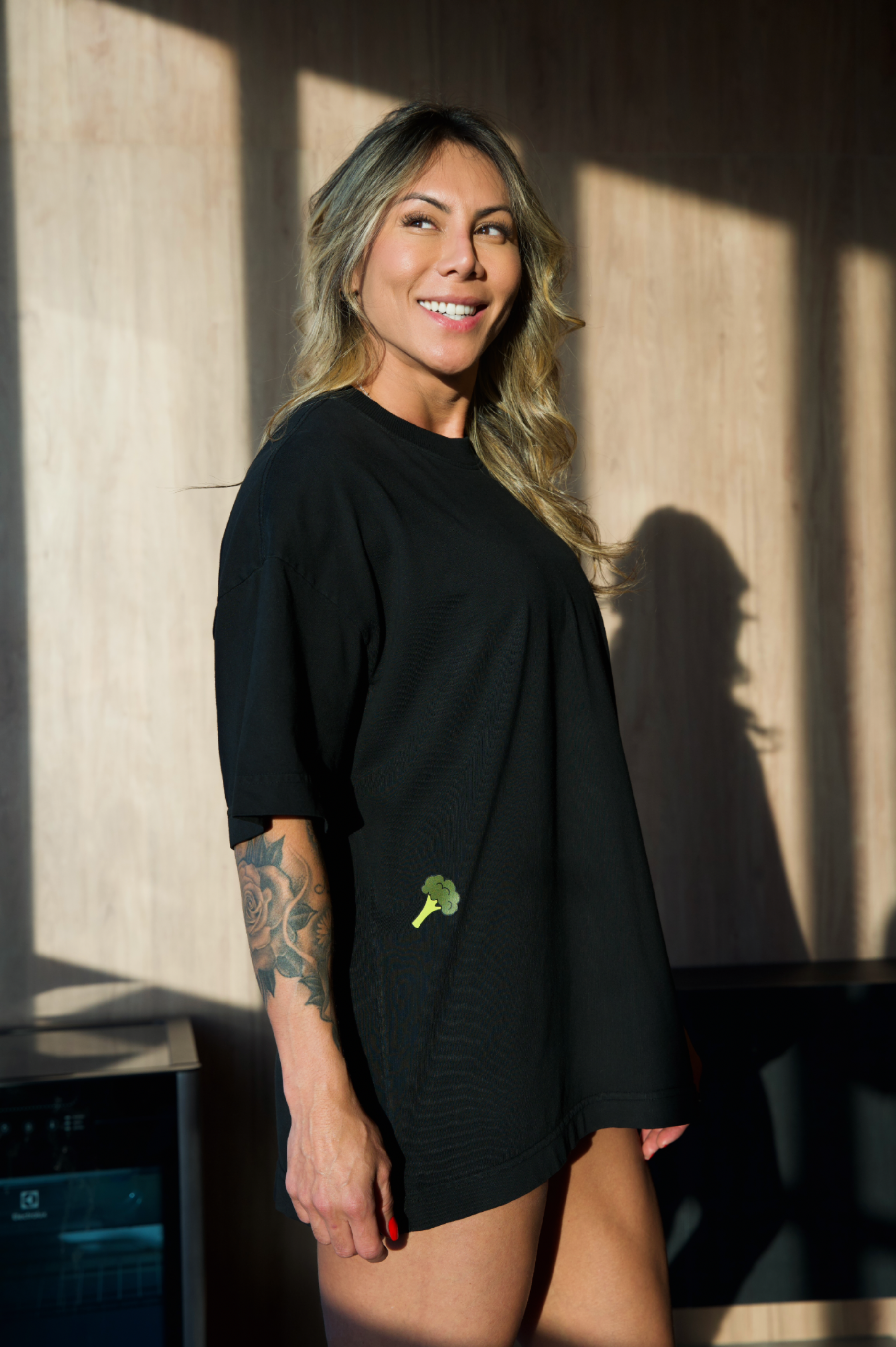 Camiseta Beba Água - Oversized Preta